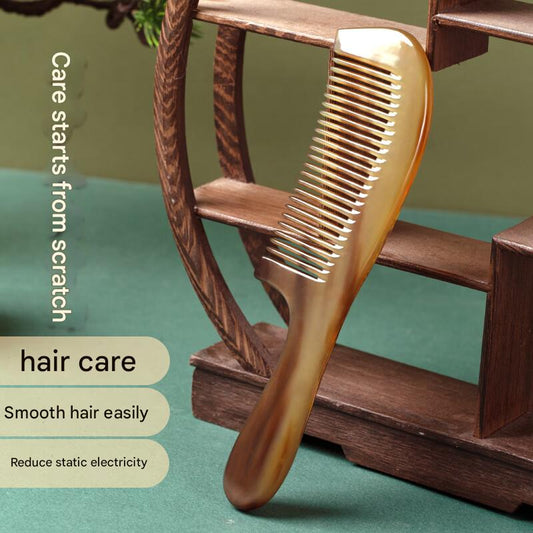 Natural horn comb