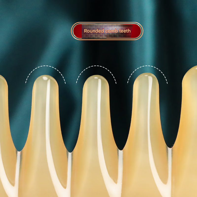 Natural horn comb